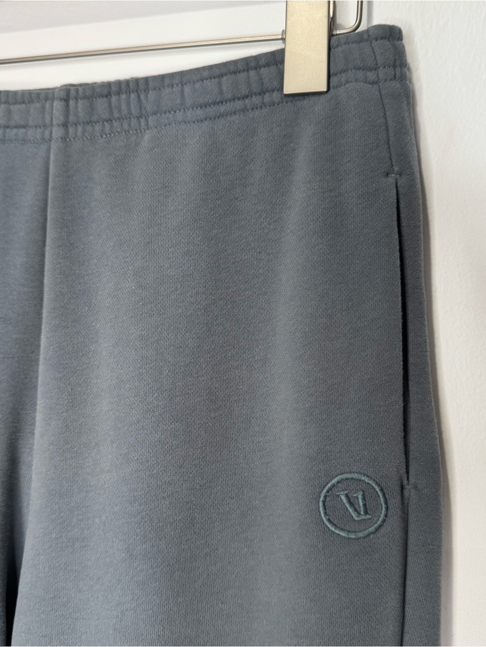 VUORI Women’s Sedona Sweatpant Joggers Smoke Blue Slate Blue Size XS VW4202 - Picture 3 of 14